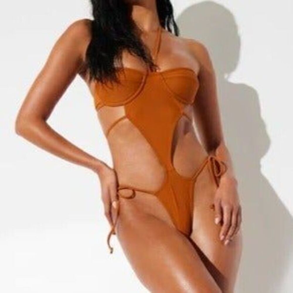 Forplay Camel‎ 1 Piece Side Halter Ties Swimsuit Size S RefN02